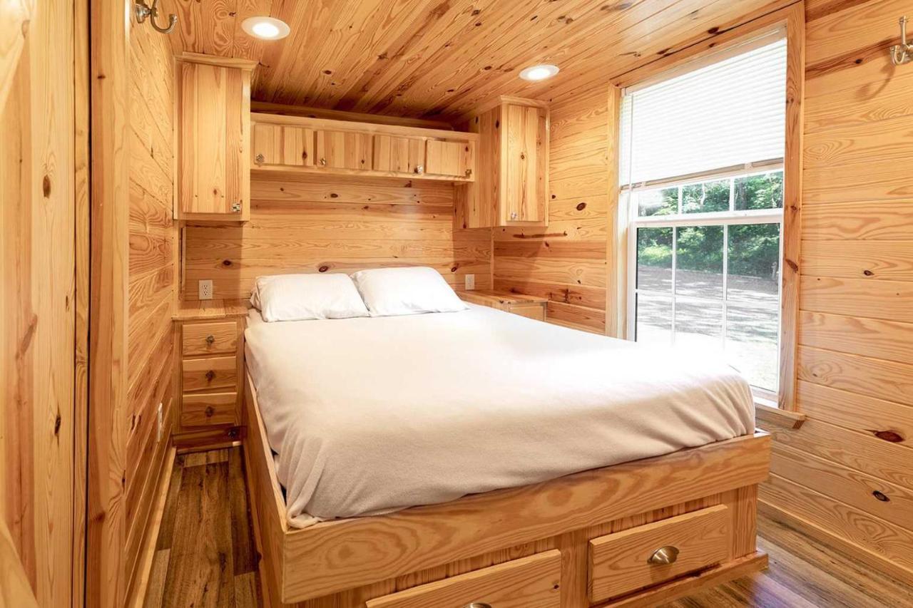 Halesford Harbour Resort - Smith Mountain Lake Moneta Bagian luar foto