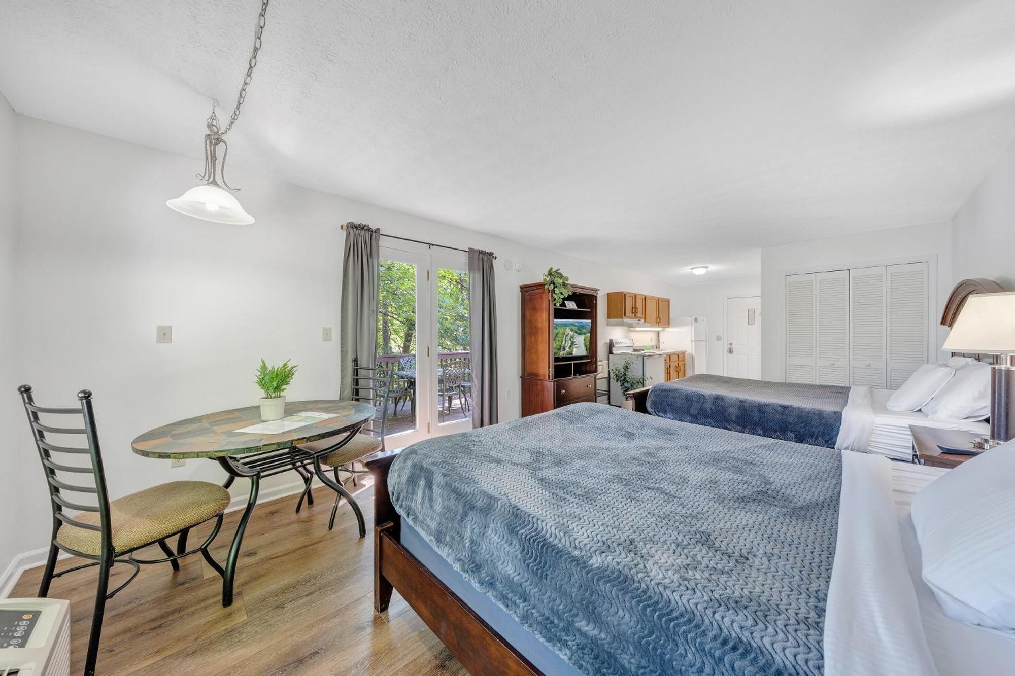 Halesford Harbour Resort - Smith Mountain Lake Moneta Bagian luar foto