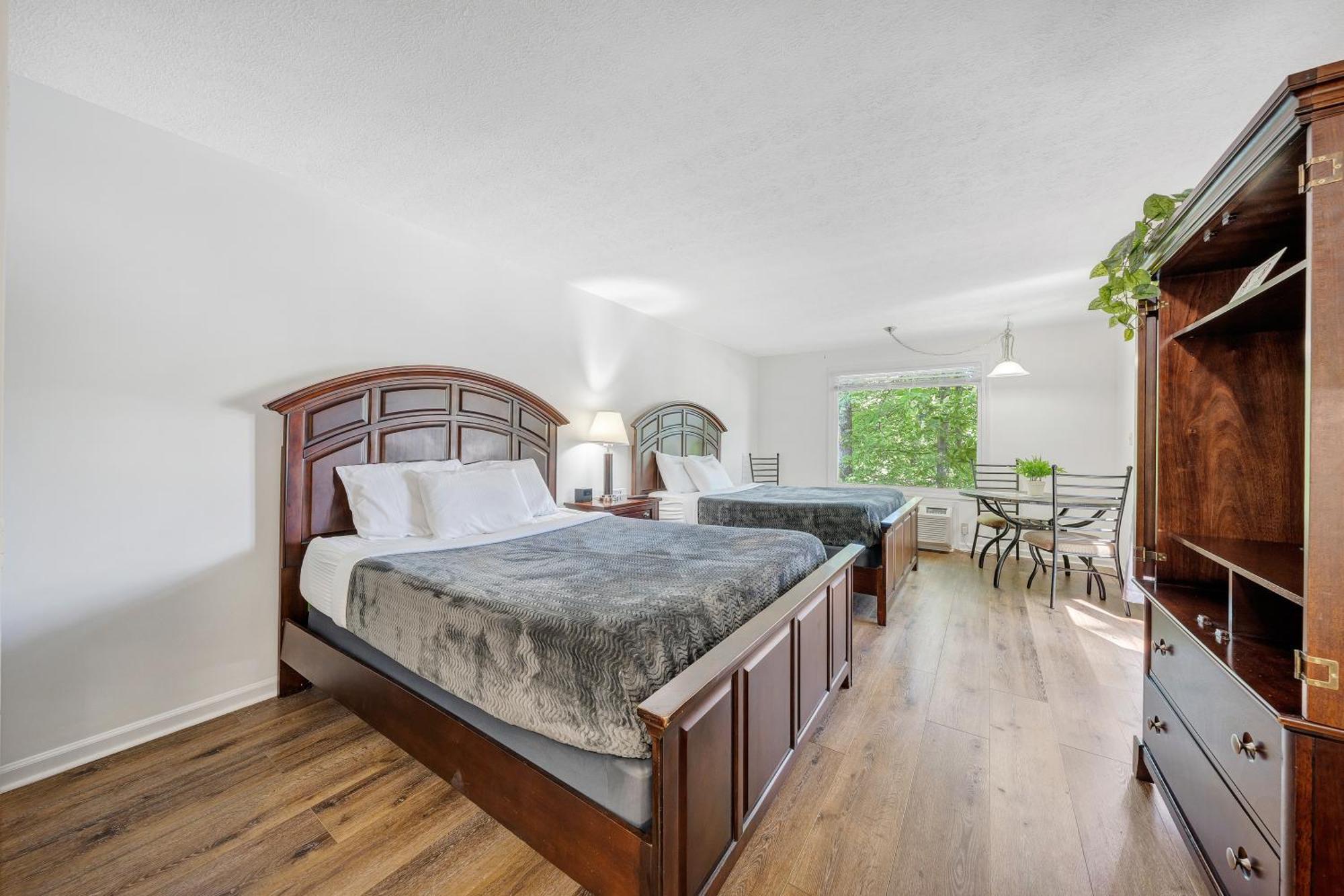 Halesford Harbour Resort - Smith Mountain Lake Moneta Bagian luar foto