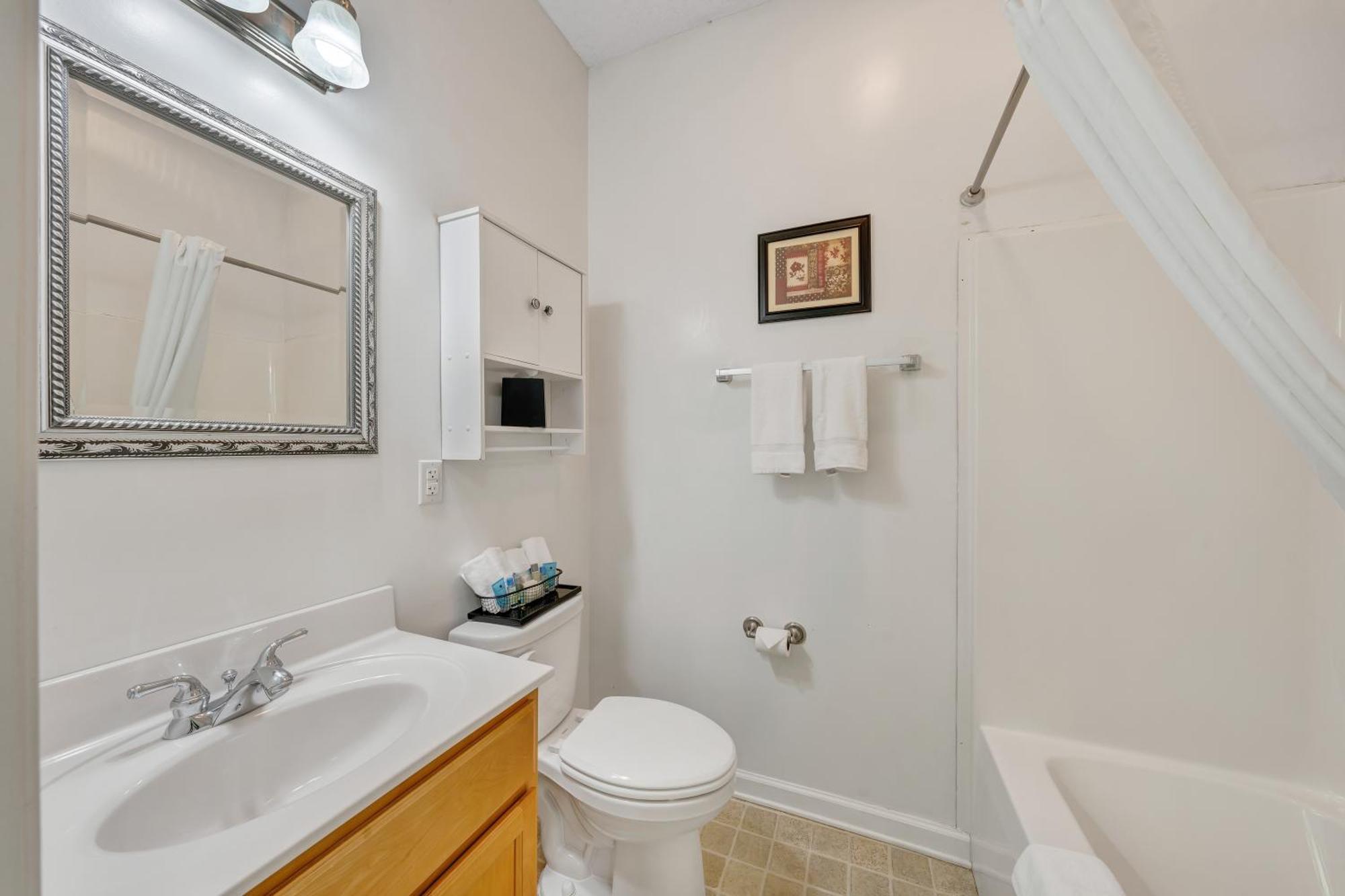 Halesford Harbour Resort - Smith Mountain Lake Moneta Bagian luar foto