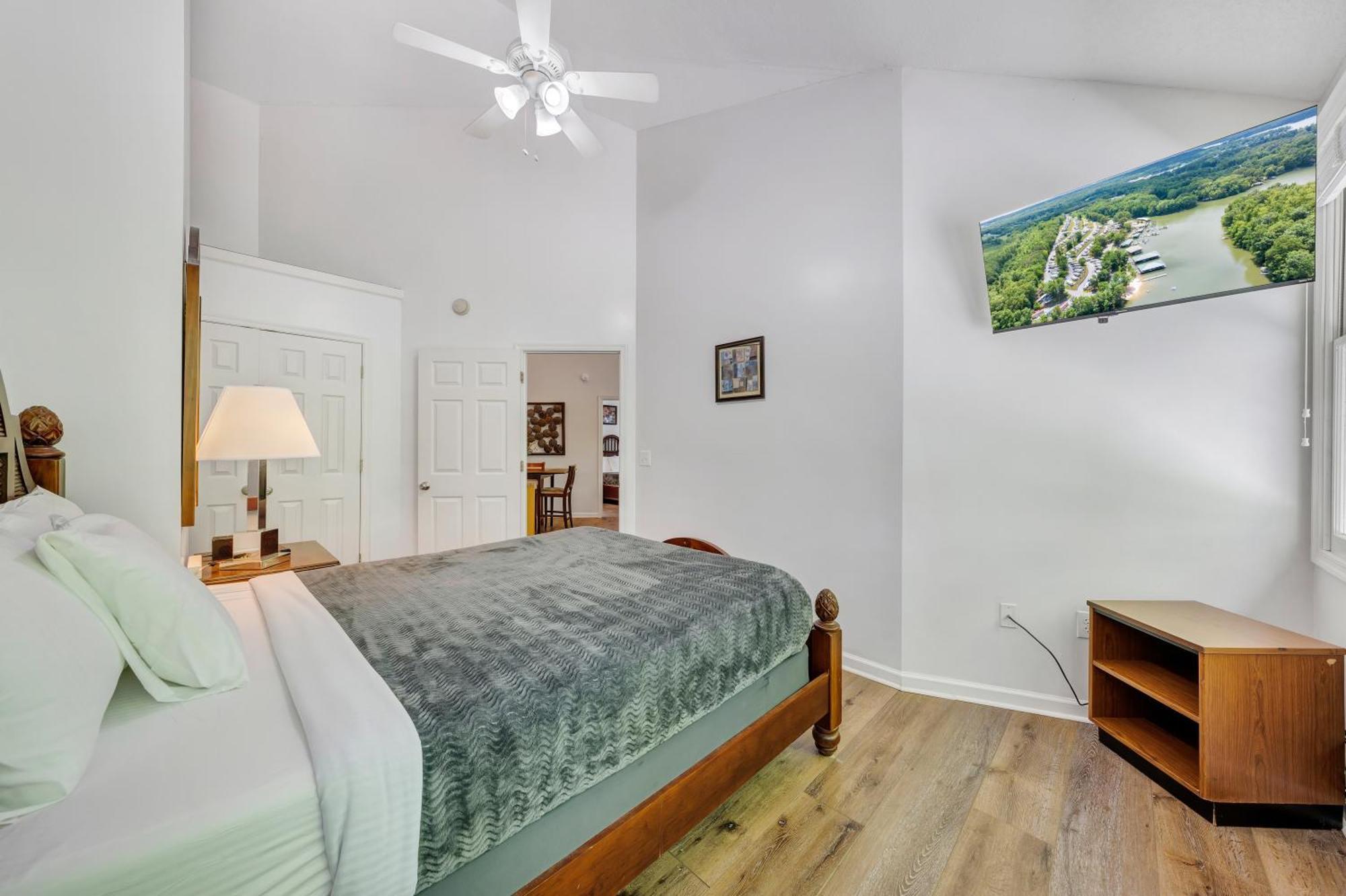 Halesford Harbour Resort - Smith Mountain Lake Moneta Bagian luar foto